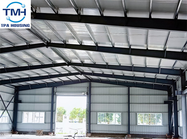 1680sqm Structural Steel H Beam Color Steel Sheet Light Steel Building Structures