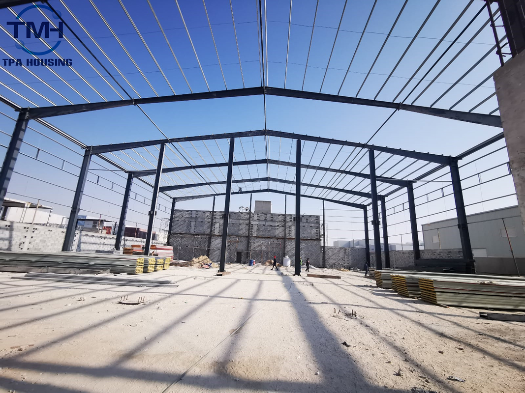 Prefab Steel Garage Building Galvanized Metal Frame Structure Architecture For Workshop
