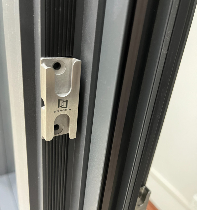 Modern Minimalist Style Casement Window With Hidden Screen Easy To Remove And Clean