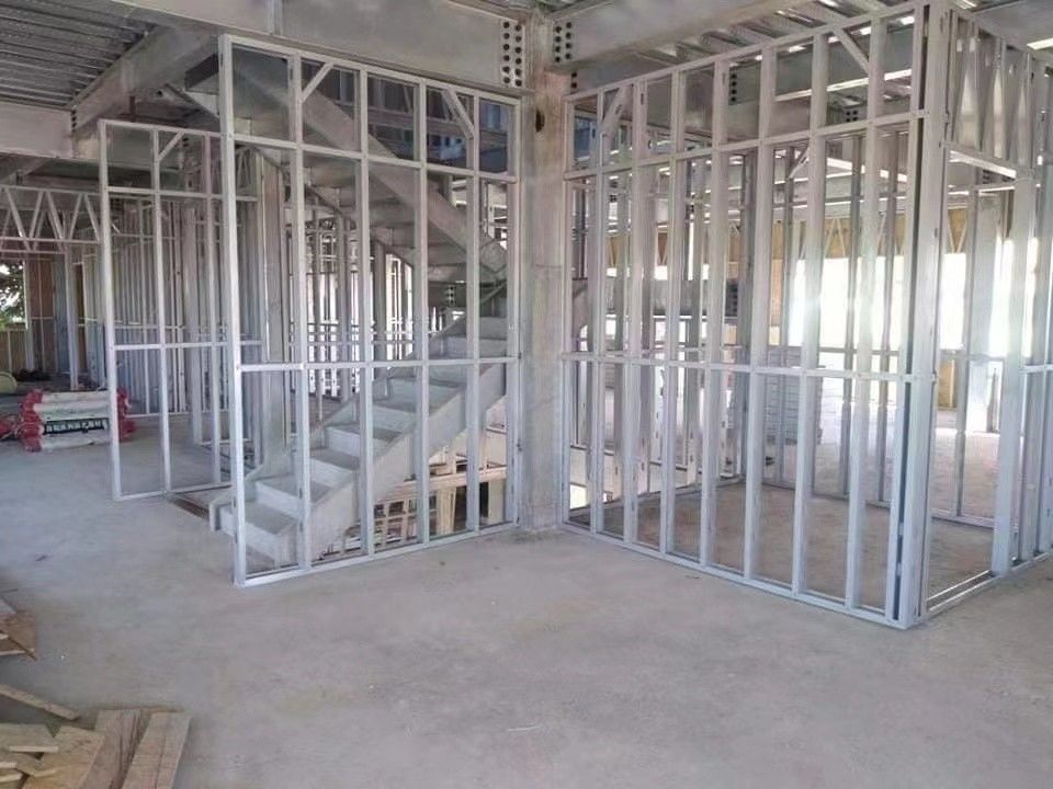 Sound Insulation Slope Roof Villa Multi Storey Light Steel Gauge House For Hospital
