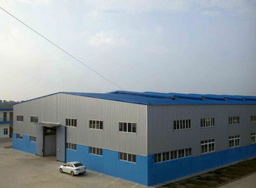 Fashionable Steel Warehouse Structure / Prefabricated Metal Buildings Heat Insulation