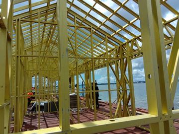 Prefab Water Villa Light Steel Frame House Over The Sea With Roof Tile